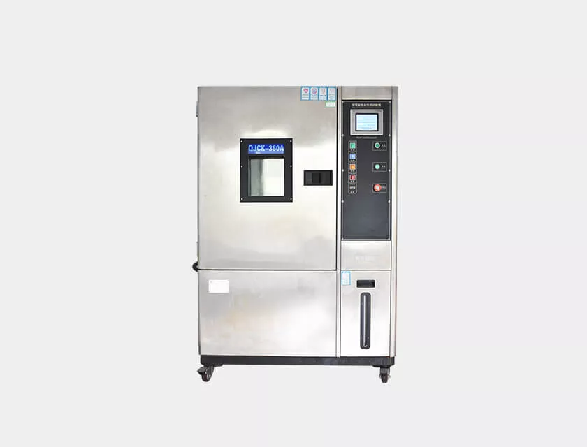 High and low temperature experiment chamber